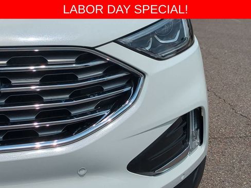 Used 2022 Ford Edge Titanium w/ Equipment Group 301A AWD/4WD image 10