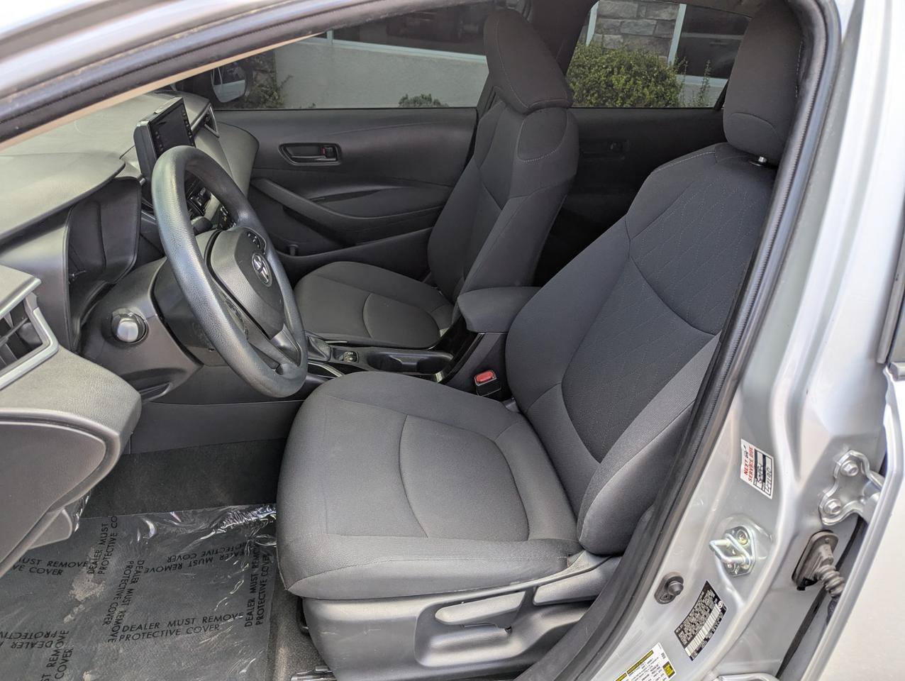 Used 2022 Toyota Corolla LE FWD image 11