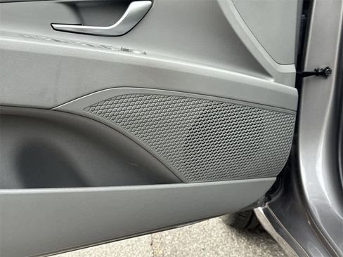 Used 2023 Hyundai Elantra SEL image 24
