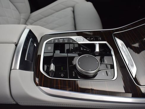 Certified 2026 BMW X5 xDrive50e image 28