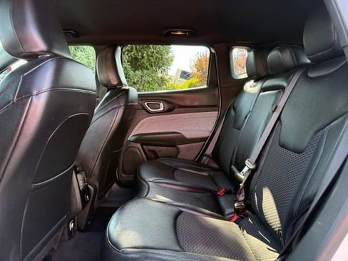 Used 2024 Jeep Compass Latitude AWD/4WD image 12