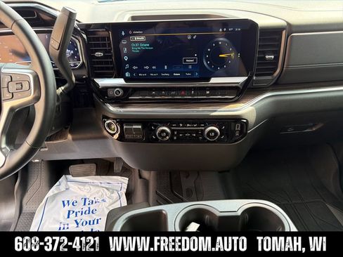 Used 2024 Chevrolet Silverado 1500 RST w/ Rally Edition AWD/4WD image 17
