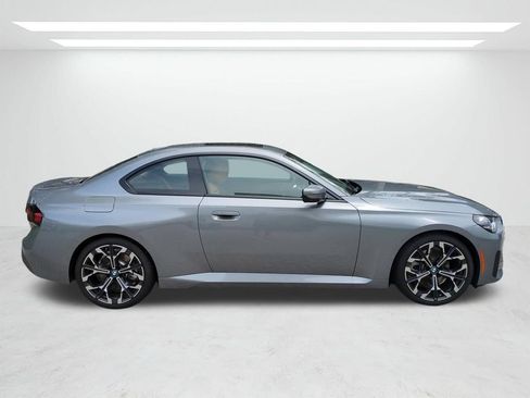 New 2025 BMW 230i Coupe w/ Convenience Package RWD image 3