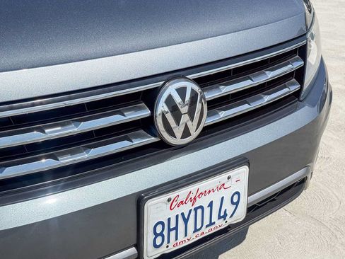 Used 2019 Volkswagen Tiguan S w/ Driver Assistance Package FWD image 5