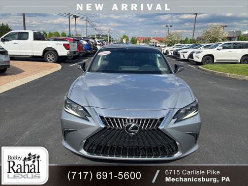 Certified 2022 Lexus ES 350 Ultra Luxury w/ Accessory Package FWD image 2