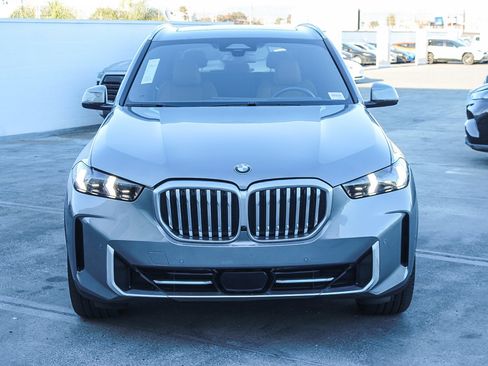 Used 2024 BMW X5 sDrive40i w/ Parking Assistance Package image 2