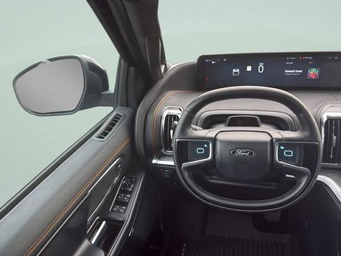 Certified 2025 Ford Expedition Tremor AWD/4WD image 26
