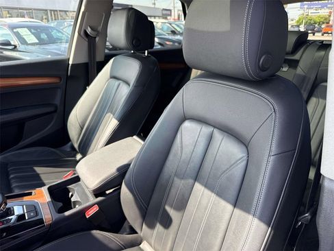 Used 2023 Audi Q5 2.0T Premium Plus image 25