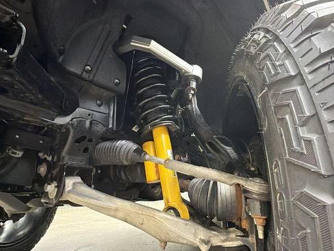 Used 2025 Ford Bronco Badlands AWD/4WD image 16