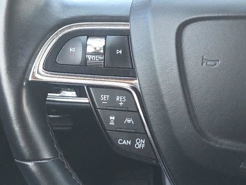 Used 2023 Lincoln Nautilus Reserve AWD/4WD image 43