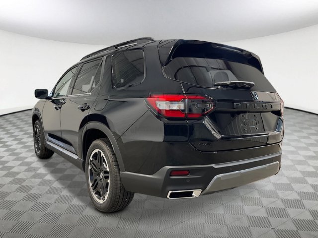 New 2026 Honda Pilot Touring image 4