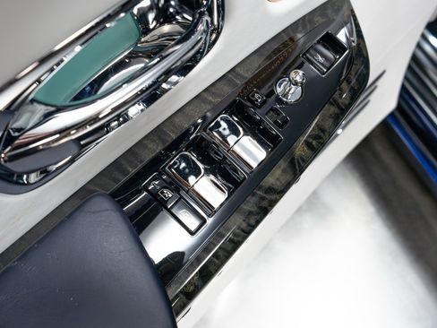 Used 2021 Rolls-Royce Phantom Sedan RWD image 76