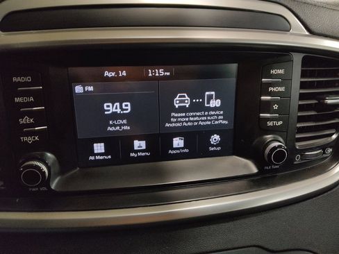 Used 2019 Kia Sorento FWD image 25