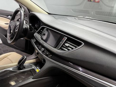 Used 2019 Buick Enclave Essence image 56