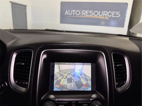 Used 2020 Dodge Durango SXT image 37