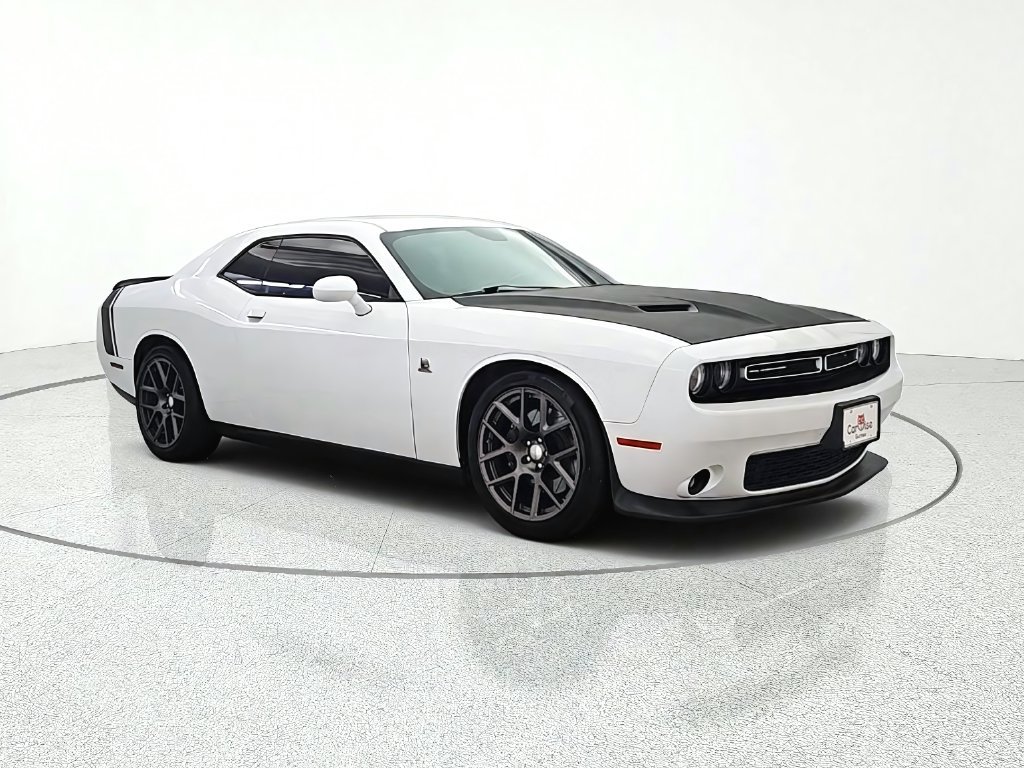 Used 2016 Dodge Challenger R/T Scat Pack w/ Driver Convenience Group RWD image 9