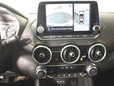 Certified 2023 Nissan Sentra SR w/ SR Premium Package image 13