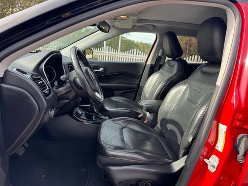 Used 2018 Jeep Compass Limited w/ Navigation Group image 11