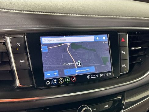 Used 2024 Buick Enclave Premium image 16