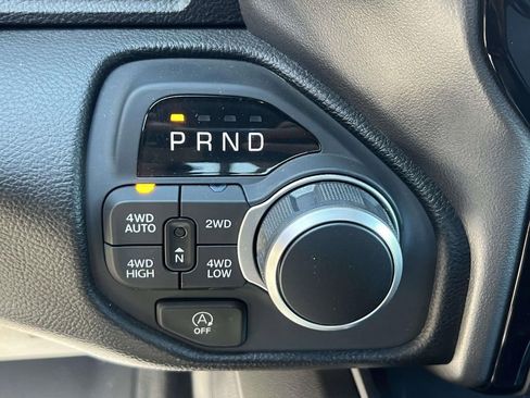 Used 2025 RAM 1500 Big Horn AWD/4WD image 26
