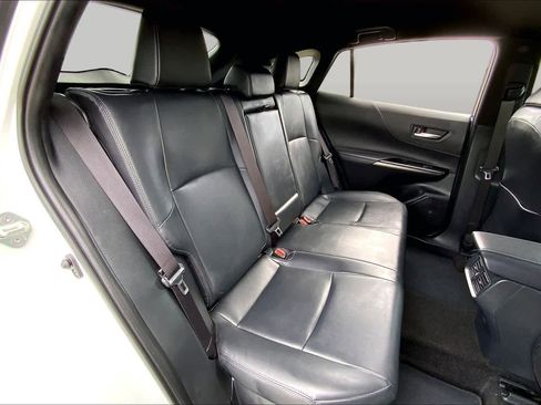 Used 2024 Toyota Venza XLE AWD/4WD image 19