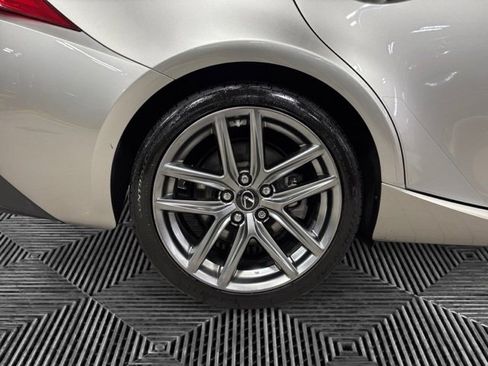 Used 2018 Lexus IS 350 image 31