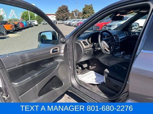 Used 2015 Jeep Grand Cherokee Laredo w/ Quick Order Package 23E AWD/4WD image 16