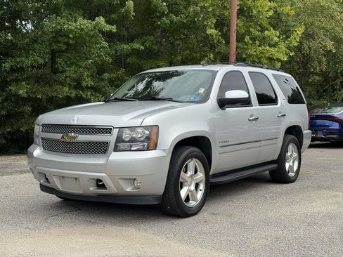 Used 2011 Chevrolet Tahoe LTZ AWD/4WD image 26