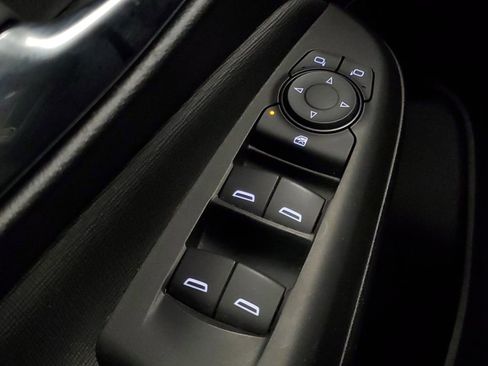 Used 2025 Buick Envista Preferred image 17