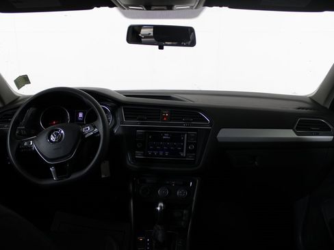 Used 2021 Volkswagen Tiguan S image 11