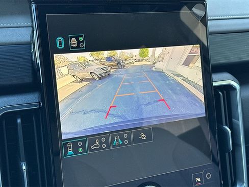 New 2025 GMC Acadia Elevation image 19