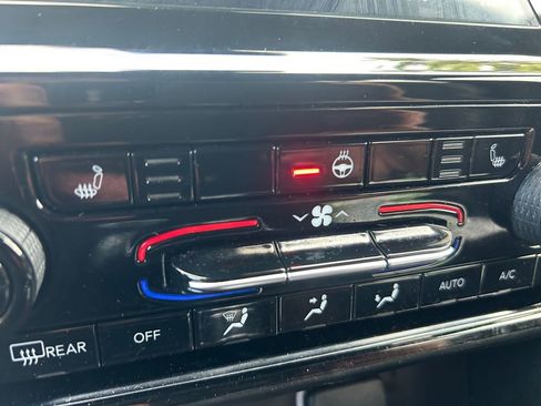 Used 2024 Jeep Grand Cherokee Altitude image 36