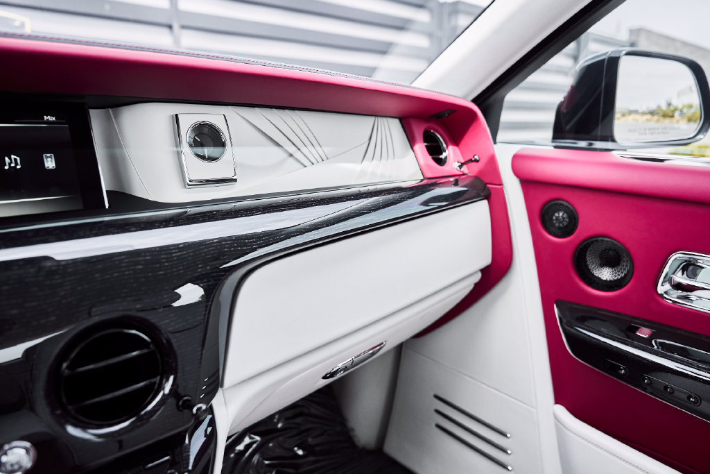 Used 2023 Rolls-Royce Phantom Sedan RWD image 94