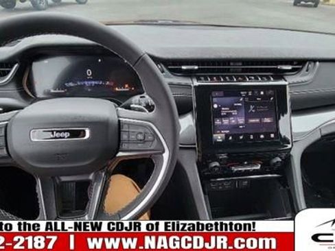 New 2022 Jeep Grand Cherokee L Laredo w/ Luxury Tech Group I image 11