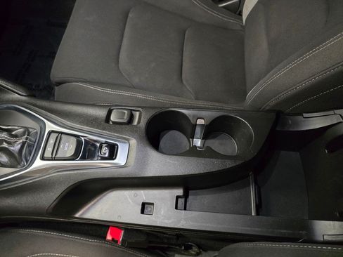 Used 2023 Chevrolet Camaro LT RWD image 23