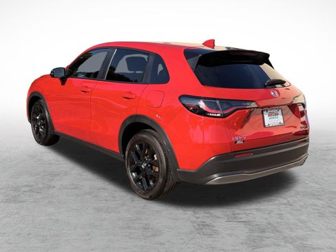 Certified 2025 Honda HR-V Sport image 4