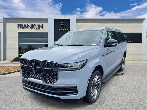 New 2026 Lincoln Navigator L Premier AWD/4WD image 7