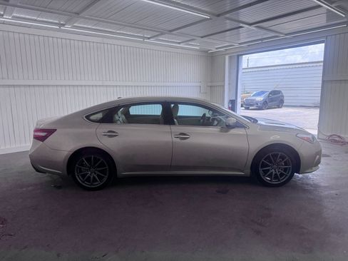Used 2016 Toyota Avalon XLE FWD image 4
