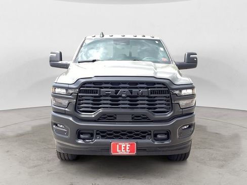 New 2026 RAM 3500 Tradesman AWD/4WD image 9
