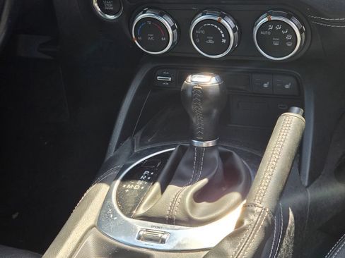Used 2024 MAZDA MX-5 Miata RF Grand Touring RWD image 13