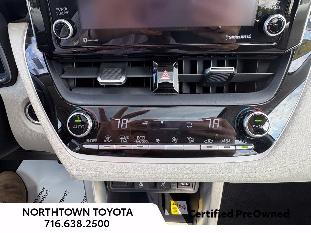 Used 2022 Toyota Corolla Cross XLE w/ Convenience Package AWD/4WD image 25