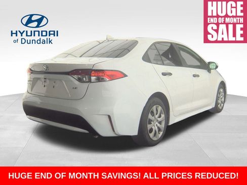 Used 2022 Toyota Corolla LE image 3