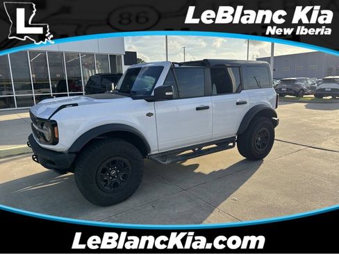 Used 2024 Ford Bronco Wildtrak AWD/4WD image 1