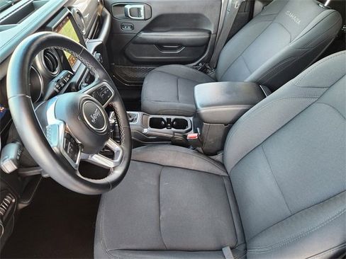 Used 2021 Jeep Wrangler Unlimited Sahara image 12