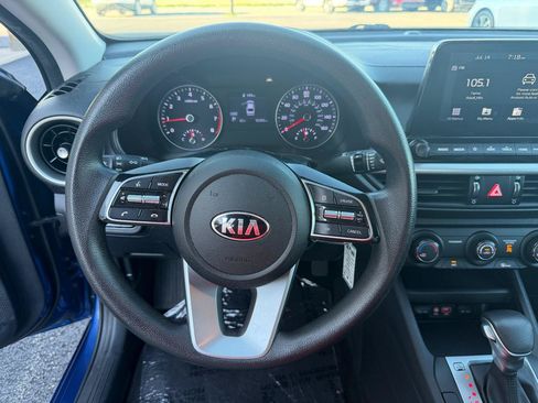 Used 2020 Kia Forte LXS FWD image 24