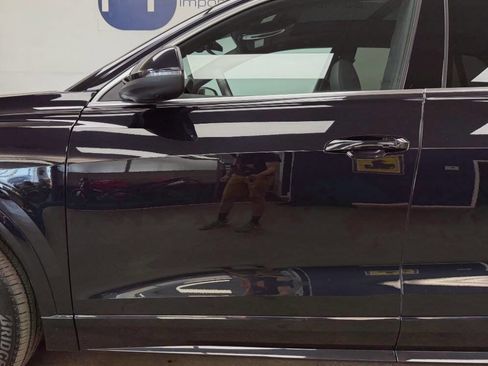 Used 2019 Audi Q8 Premium Plus w/ Premium Plus image 9