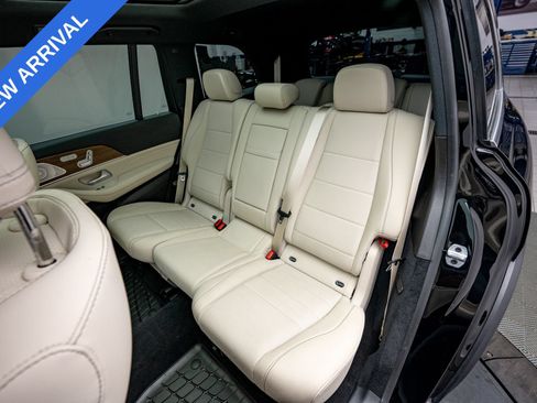 Used 2023 Mercedes-Benz GLS 450 4MATIC image 17