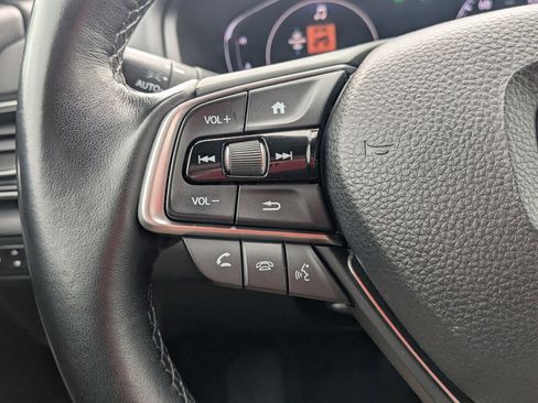 Used 2019 Honda Accord Touring image 17