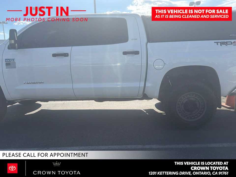 Used 2016 Toyota Tundra SR5 w/ TRD Off Road Package AWD/4WD image 5