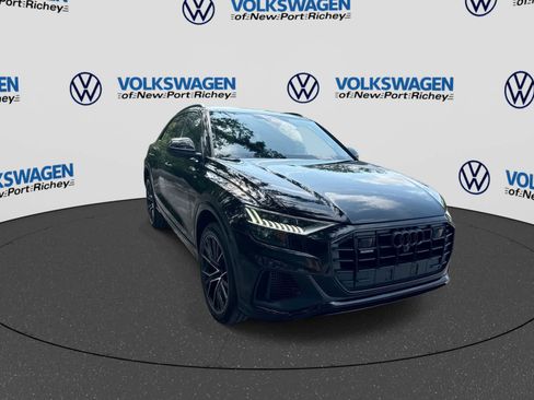 Used 2022 Audi Q8 Prestige w/ Prestige Package AWD/4WD image 16